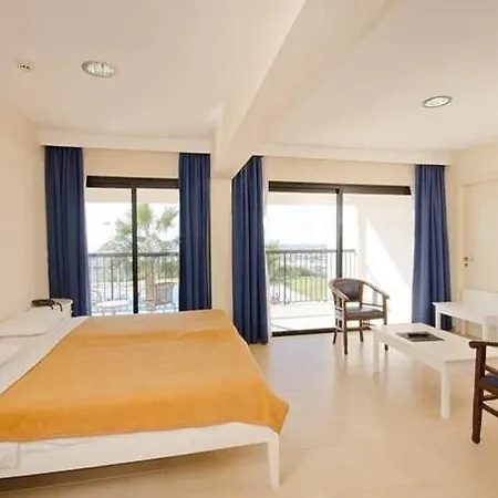 Royal Blue & Hotel Geroskipou
