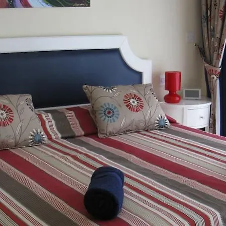 Royal Blue Hotel & Spa Hotel